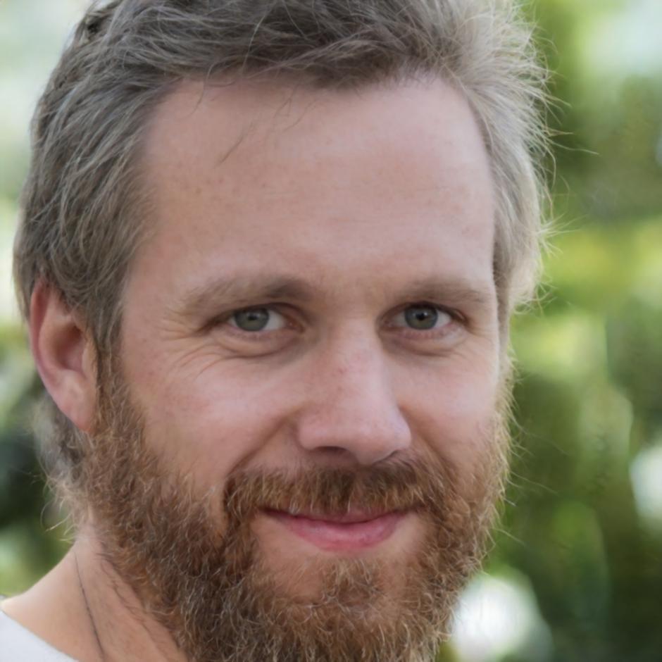 Henrik Lundberg, Financial Planning Director